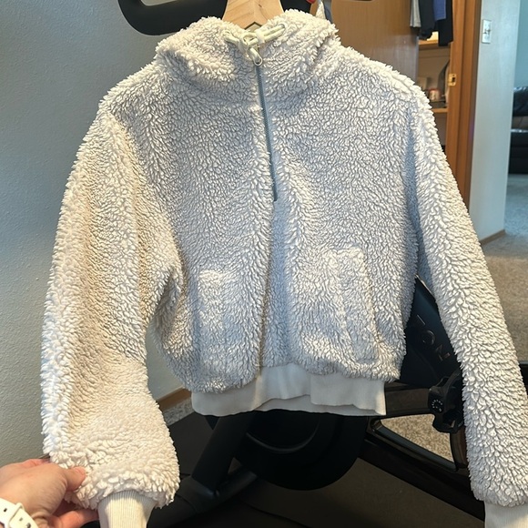 lululemon athletica Sweaters - Lululemon Scuba Cozy - women’s size 6